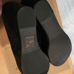 Elegant Black Women's Shoes